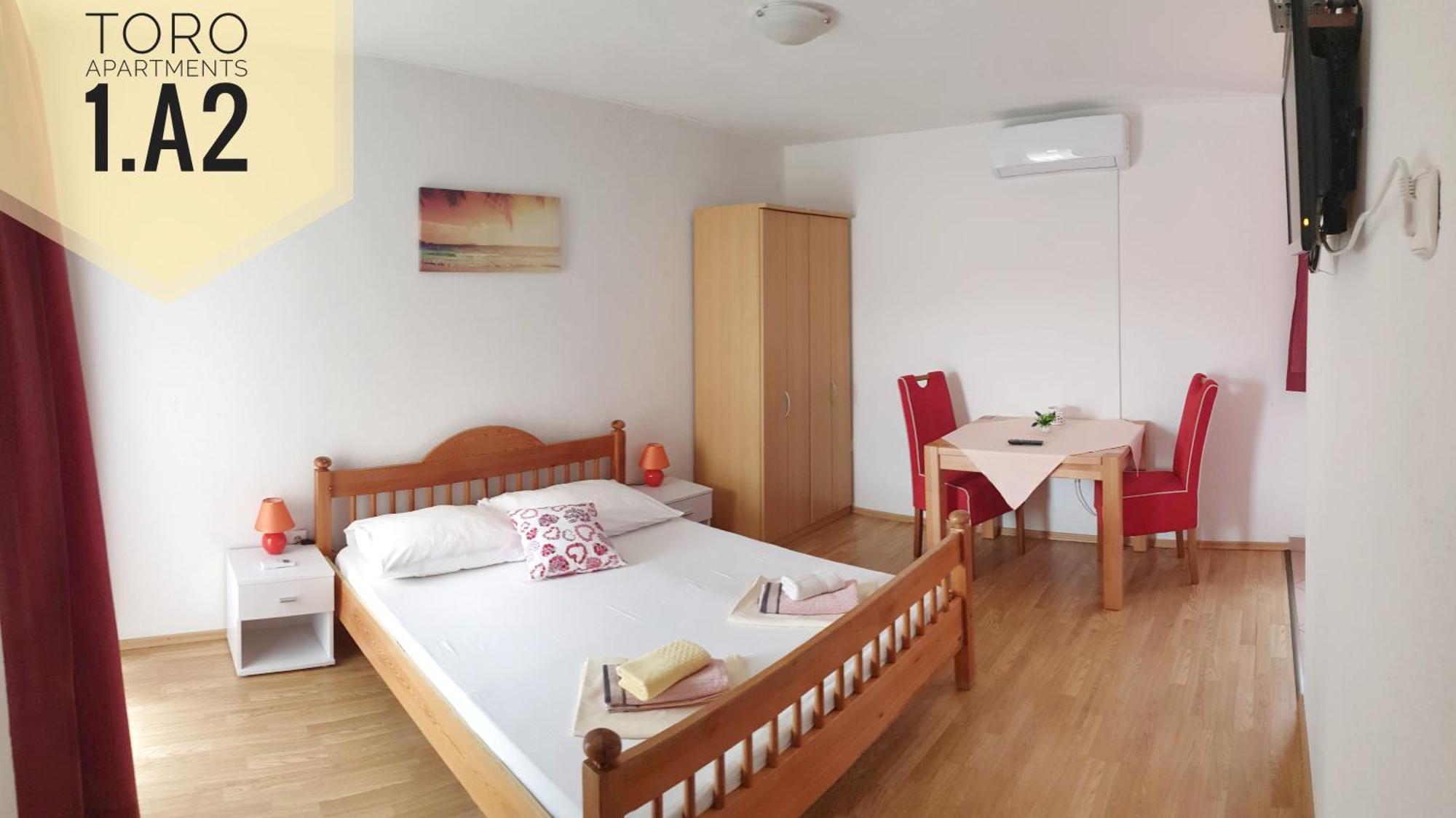 Apartments Toro Pag Town Room photo